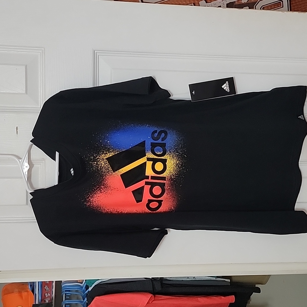 Adiddas boys shirt